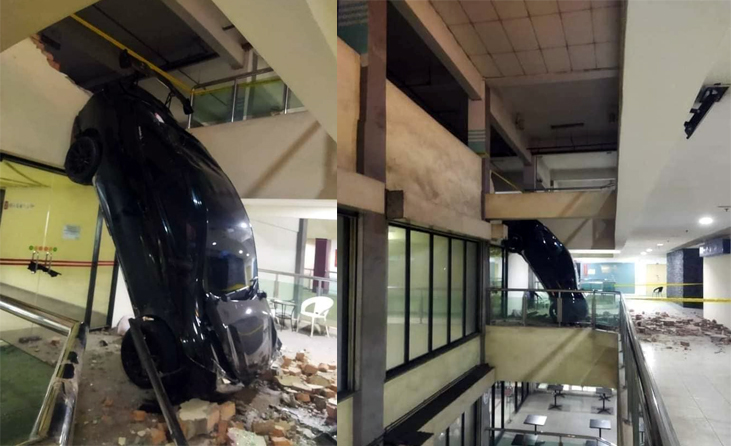 Kereta Terjunam Dalam Pusat Beli Belah Di Asia City Sabah Post