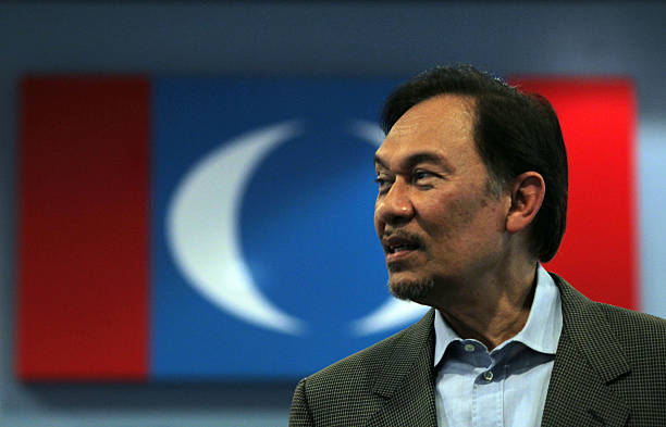 Anwar nafi intai jawatan menteri - Sabah Post